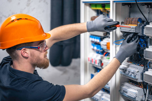Best Local Electrician Companies  in Peachtree Corners, GA